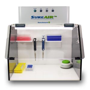 BENCHMARK SCIENTIFIC - Trạm làm việc PCR Benchmark SureAir™